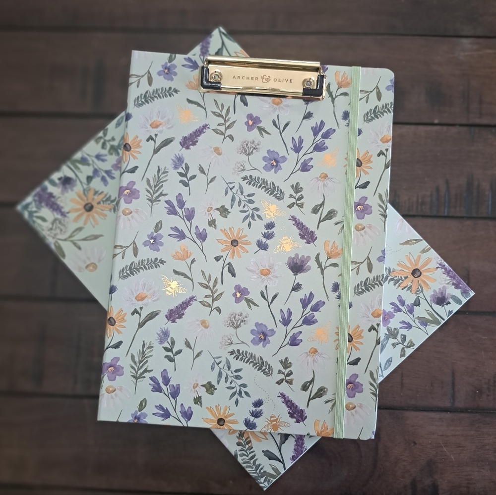 Archer & Olive Floral Folio With Notepad
